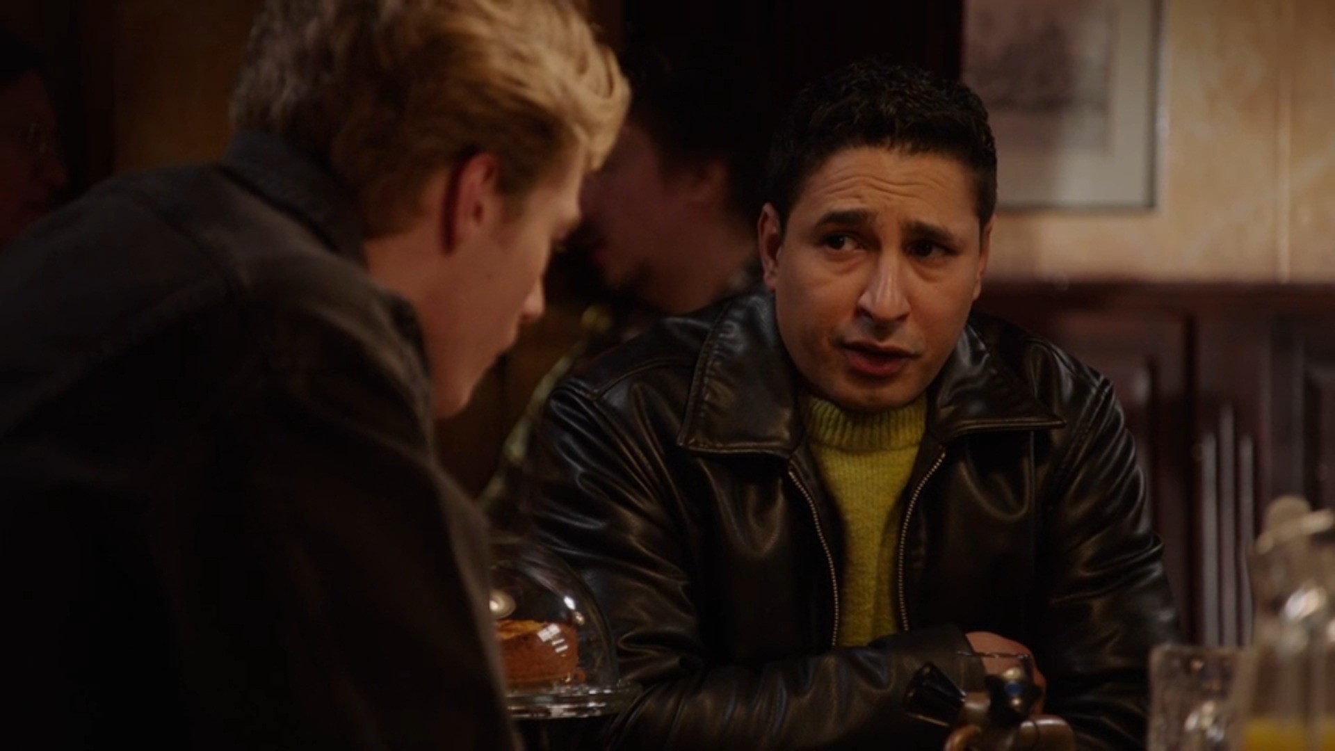 Marwan merkt dat Bizou zich niet zomaar gewonnen geeft